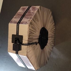 *BOX ONLY* Viktor & Rolf Collectable Box
